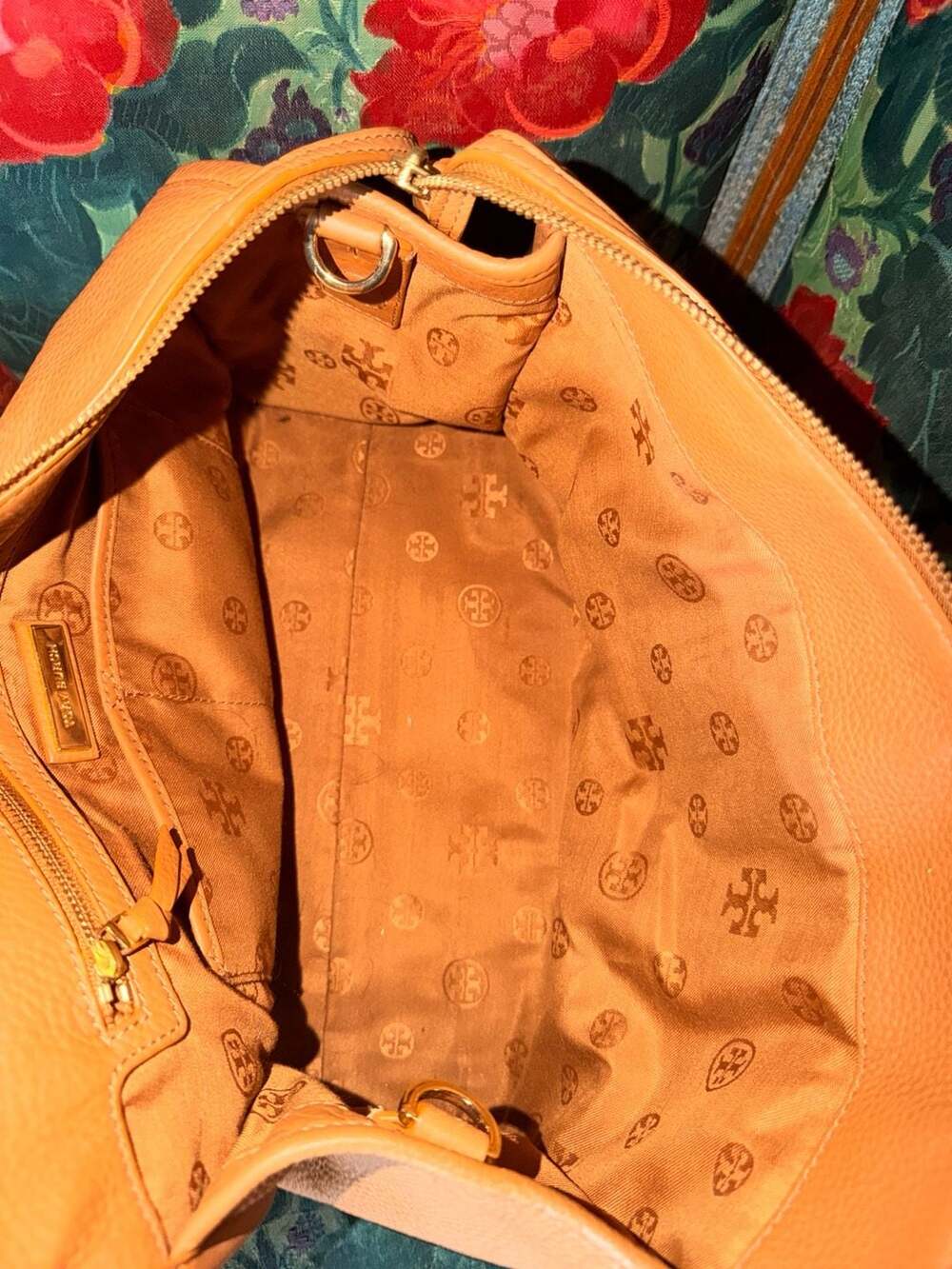 Tory Burch Pebble Leather Zip Satchel Handbag - Picture 8 of 8